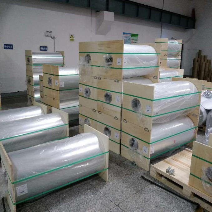 Película plástica biodegradable de la protección del medio ambiente ningún sellado caliente residual transparente