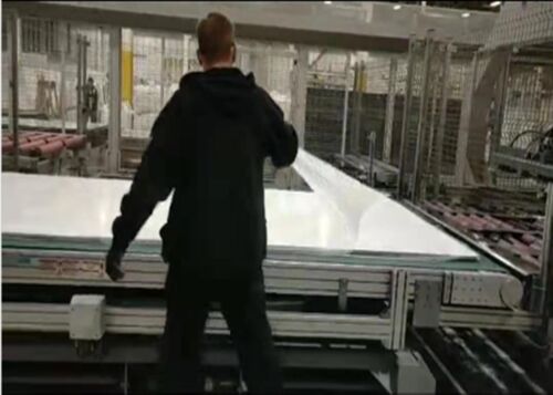 último caso de la compañía sobre Cómo los fabricantes españoles de mármol artificial resuelven los problemas de residuos con membranas desmoldantes